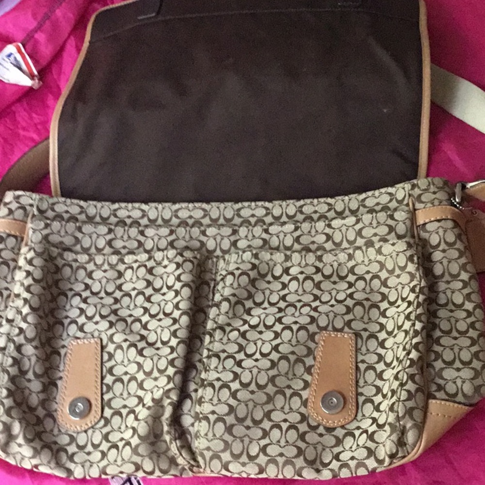 coach Signature laptop carry bag preowne like new - Picture 2 of 16